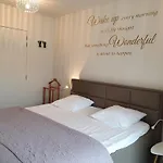 West Bay Apartment *