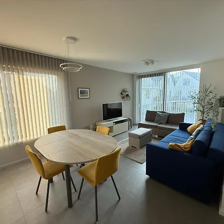 West Bay * 미들케르케