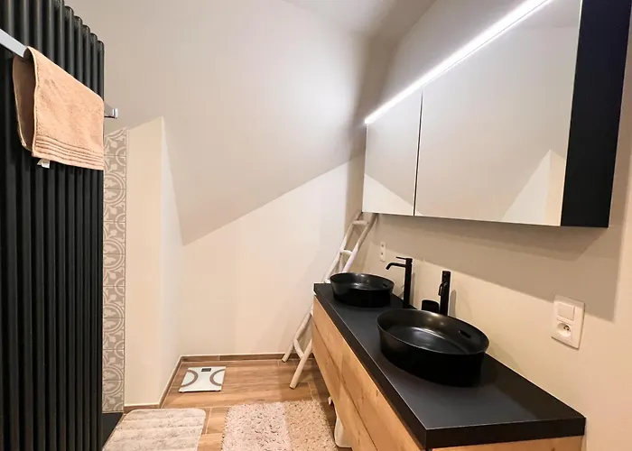 West Bay 아파트 *