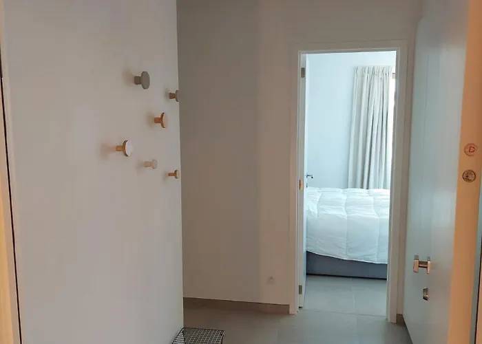 West Bay 아파트 *